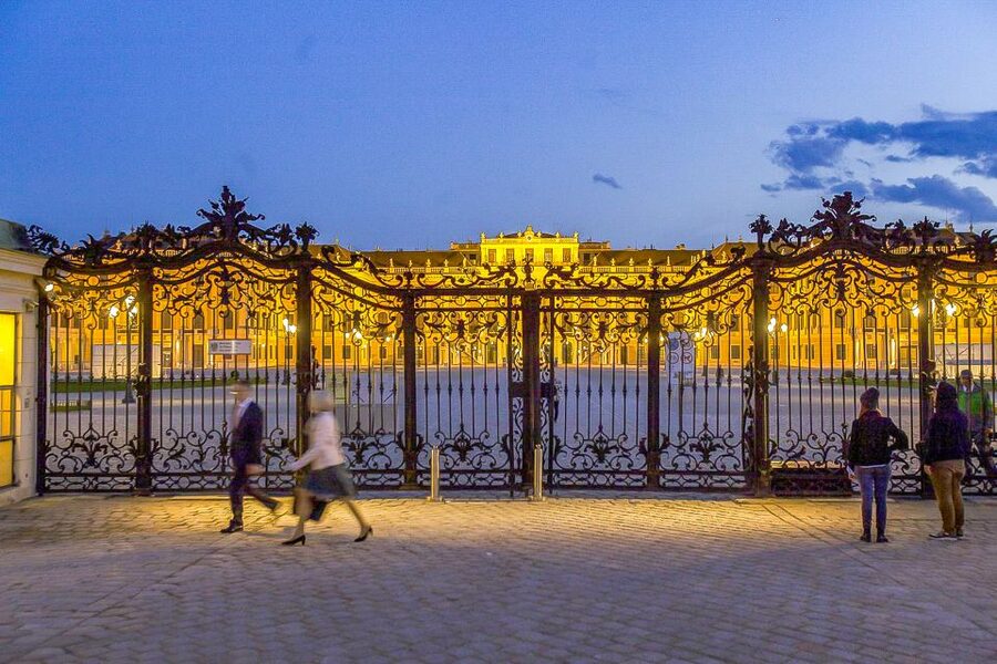 Vienna: Schönbrunn Palace & Gardens Skip-the-Line Tour - Should you book the Schönbrunn skip-the-line tour?