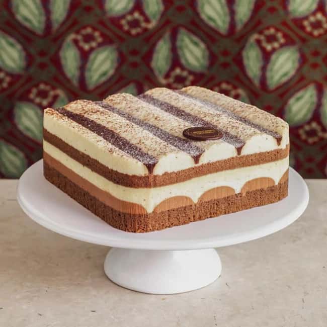 Vienna: Secrets and Scandals with Cake at Cafe Landtmann - Sachertorte, croissant myths, and Udo Proksch’s insurance fraud shock
