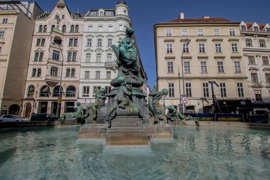 Vienna: Self-Guided Audio Walking Tour on Your Phone - Why self-guided audio works so well in central Vienna