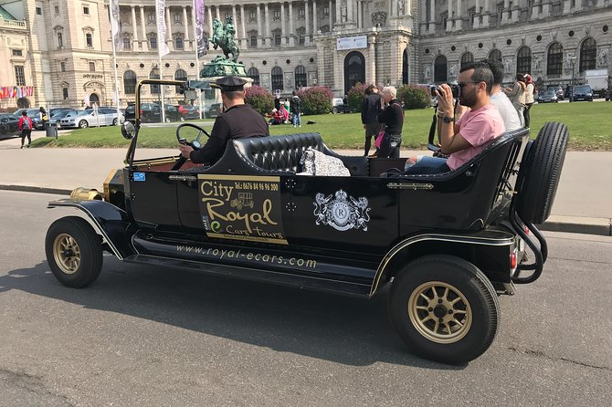 Vienna: Silver Tour (30 min) Vienna City Center Sightseeing Tour - What The English Guide Does In 30 Minutes