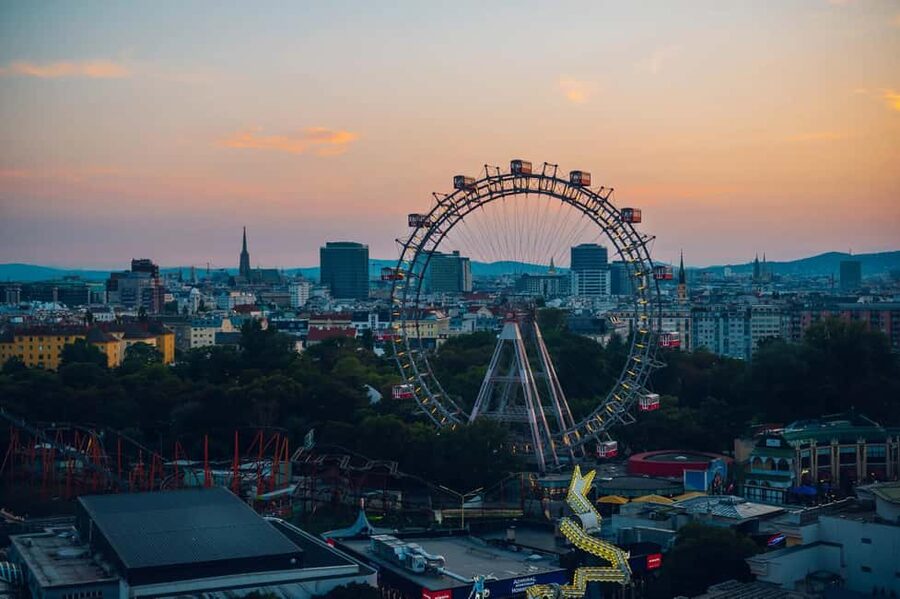 Vienna: Skip-the-cashier-desk-line Giant Ferris Wheel Ride - Key things I’d circle before you go