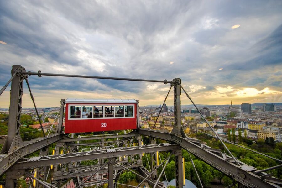 Vienna: Skip-the-cashier-desk-line Giant Ferris Wheel Ride - Price and value: is $17 for a short ride a smart buy?