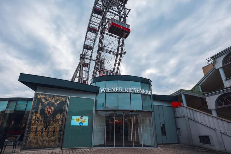 Vienna: Skip-the-cashier-desk-line Giant Ferris Wheel Ride - Vienna’s Giant Ferris Wheel is the quick way to see the whole city