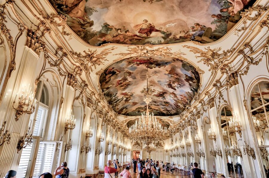 Vienna: Skip-the-Line Schönbrunn Palace and Gardens Tour - The Palace Route: How 22 Staterooms Stay Manageable