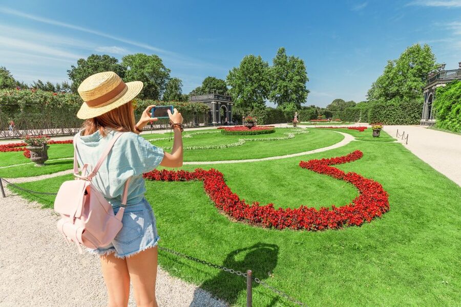 Vienna: Skip-the-Line Schönbrunn Palace & Gardens Tour - Who should book this Schönbrunn skip-the-line tour