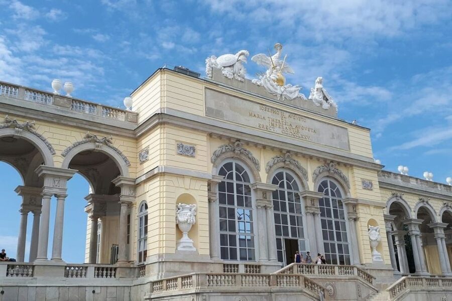 Vienna: Skip-the-Line Schonbrunn Palace Private Tour - Accessibility and Comfort: A Visit That Can Work for Different Needs