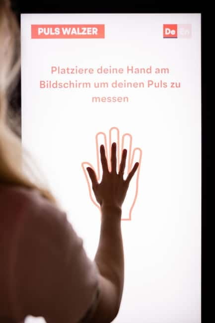 Vienna: Strauss Museum – Music&History in Historic 1837 Hall - Audio guide app in English and German, and how to use it