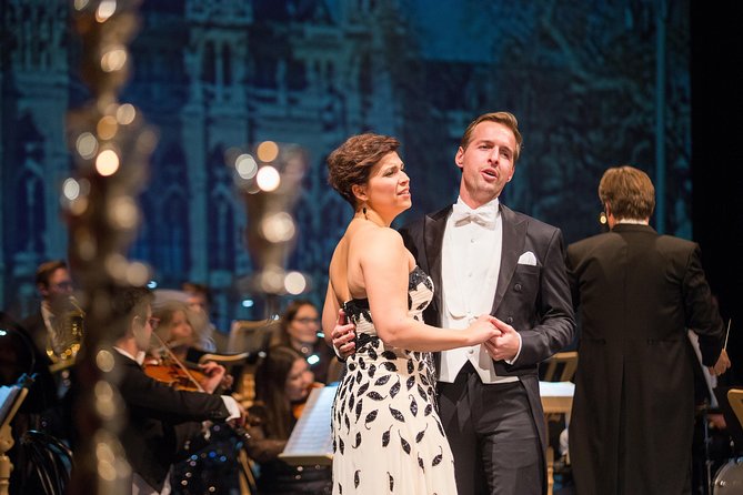 Vienna Supreme Concerts at Palais Eschenbach - What You’ll See: Orchestra, Opera Voices, and Ballet in One Program