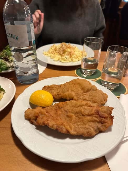 Vienna: The Ultimate Full Meal Austrian Food Tour - The Big Restaurant Stop: Wiener Schnitzel, Plus The Comfort of Goulash