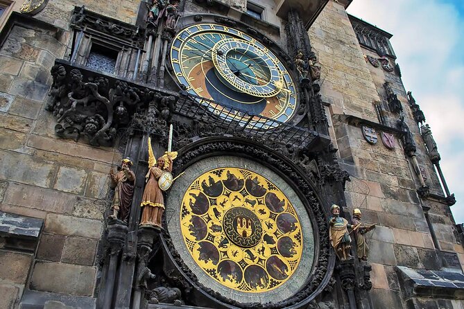 Vienna to Prague: Full-Day Private Tour with Guide and Transfers - Wenceslas Square, Shops, Cafés, and Your Free Time Window