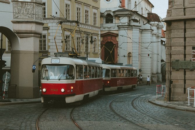 Vienna to Prague - Private Transfer with 2 hours of Sightseeing - Choosing the Best Stop: Lednice, Mikulov, Brno, Kutná Hora, Valtice, and More