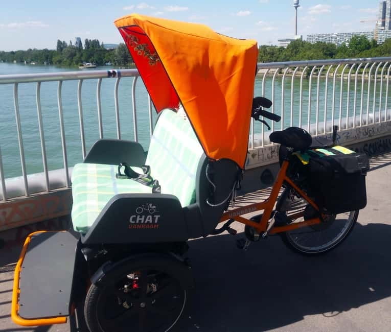 Vienna: Tour with locals in RAXI electric rickshaw - Riding Like Vienna’s locals: Danube Canal, Green Corridors, and the Ringstraße