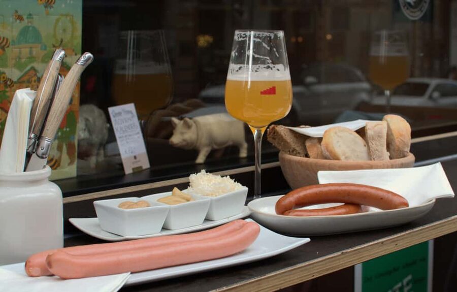 Vienna: Wiener Sausage Stand Tour with Tastings - How the guide turns street talk into something you can order