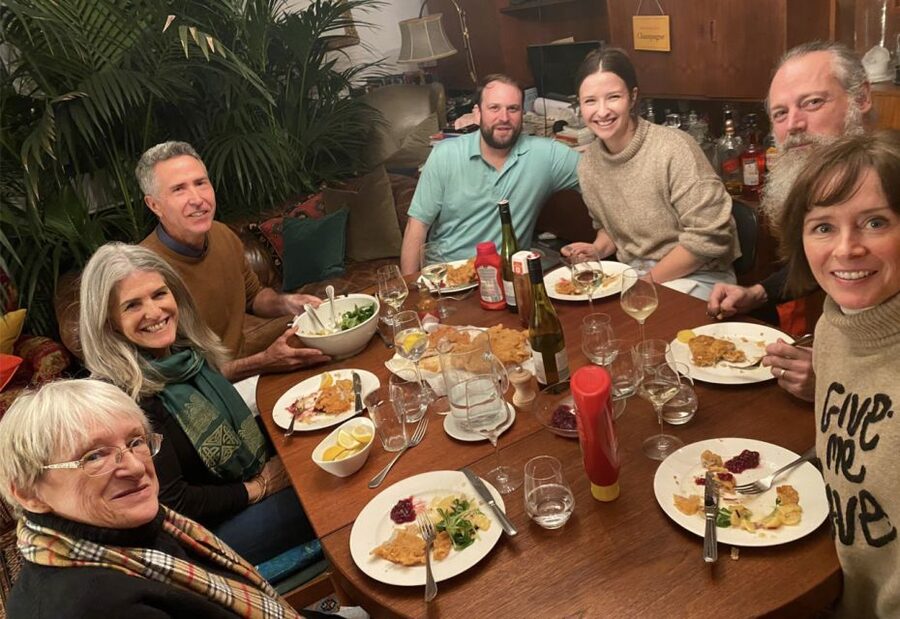 Vienna: Wiener Schnitzel and Strudel Cooking Class - Wiener Schnitzel: the crispness lessons that matter