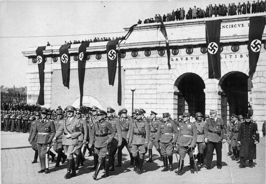 Vienna: World War II Historical Walking Tour - Hitler’s early years in Vienna, told through the city’s pressures