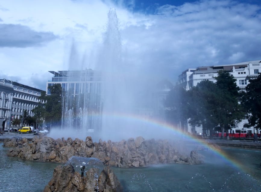 Wien: Tours with locals by public transport & walking - How public transport choices connect you to Vienna’s power centers