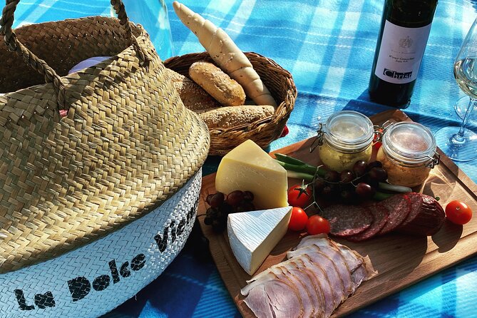 Wine Picknick overlocking vienna - Why a vineyards-near-Vienna wine picnic feels special