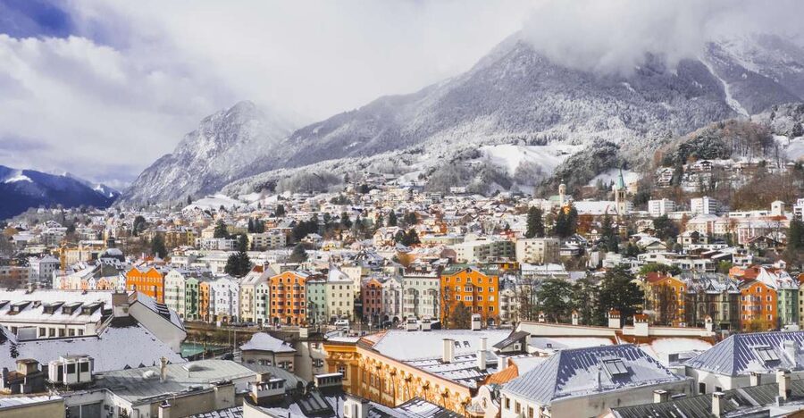 Winter Magic of Innsbruck: Christmas Spirit & Alpine Views - Christmas markets in Innsbruck, the smells and the shopping rhythm