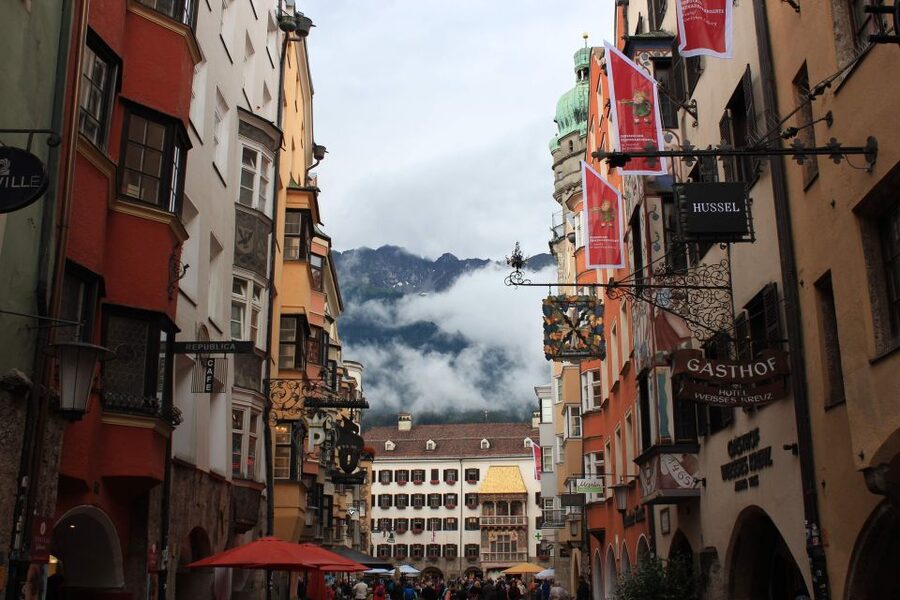 Winter Magic of Innsbruck: Christmas Spirit & Alpine Views - Price and value for a private local guide