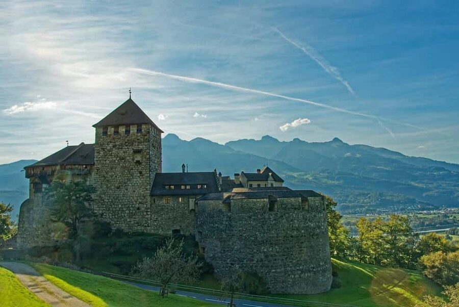 Zurich: Private Liechtenstein, Austria, and Germany Day Trip - Four Countries in One Long Day: What You Gain (and What You Lose)